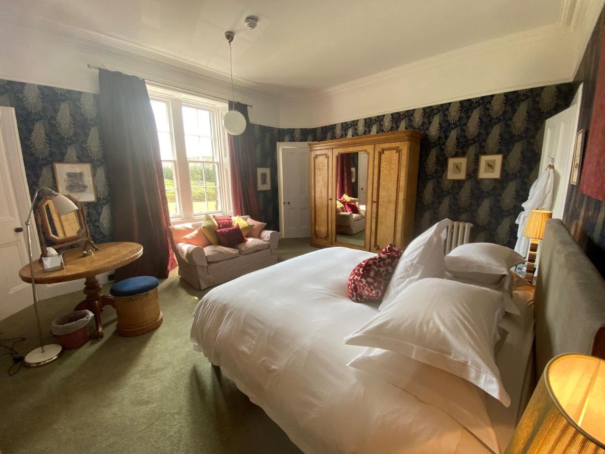 Glengorm Castle Bed & Breakfast Tobermory Bagian luar foto